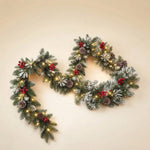 Belyst Julgirlang med Ljus